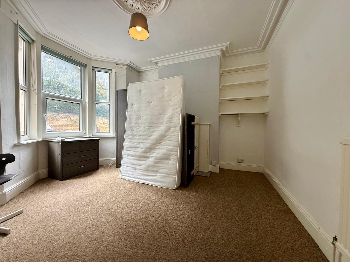 Semilong Road, Semilong