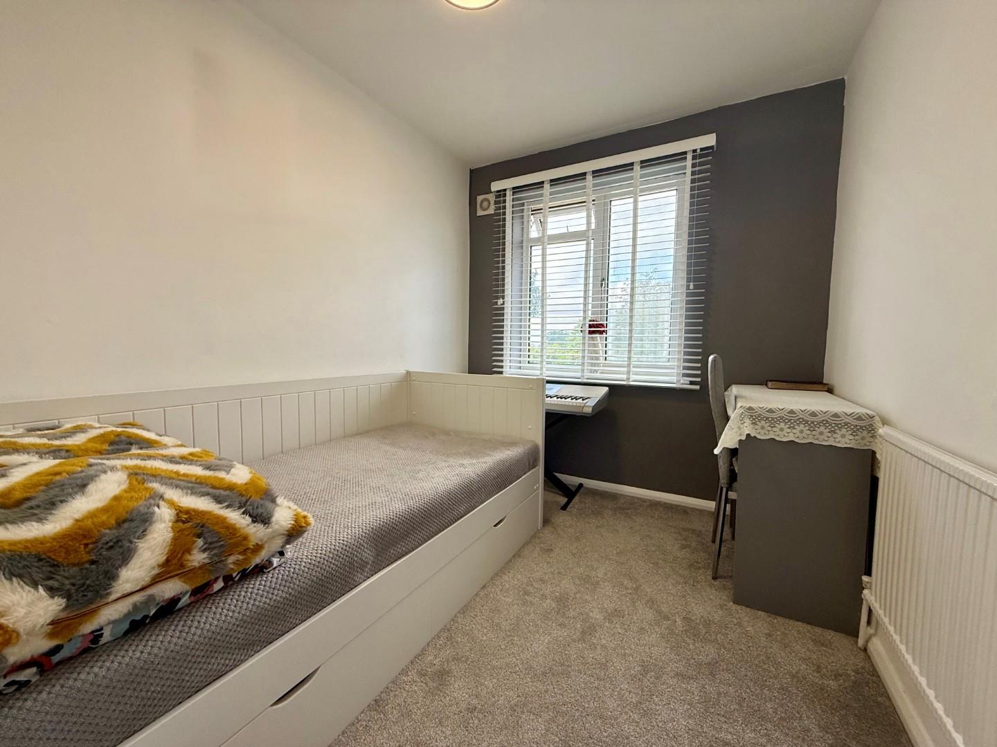 Tiverton Avenue, Kingsthorpe