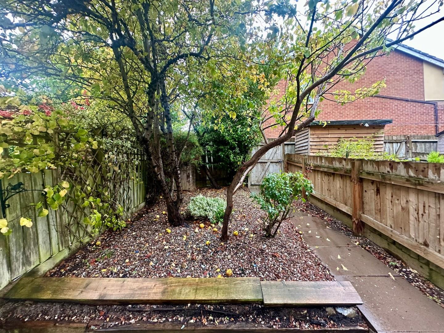 Balfour Road, Queens Park