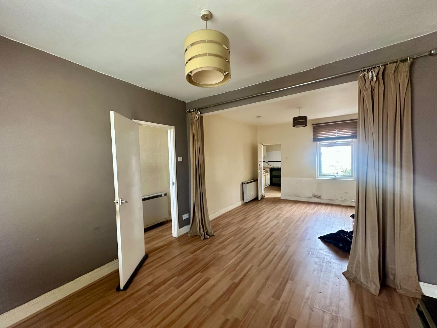 Lower Priory Street, Semilong