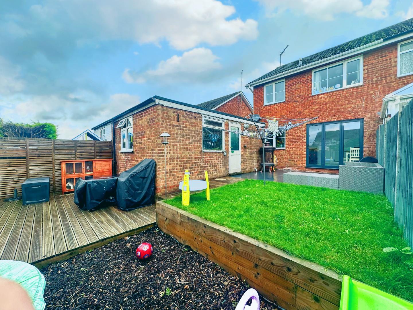Obelisk Rise, Kingsthorpe