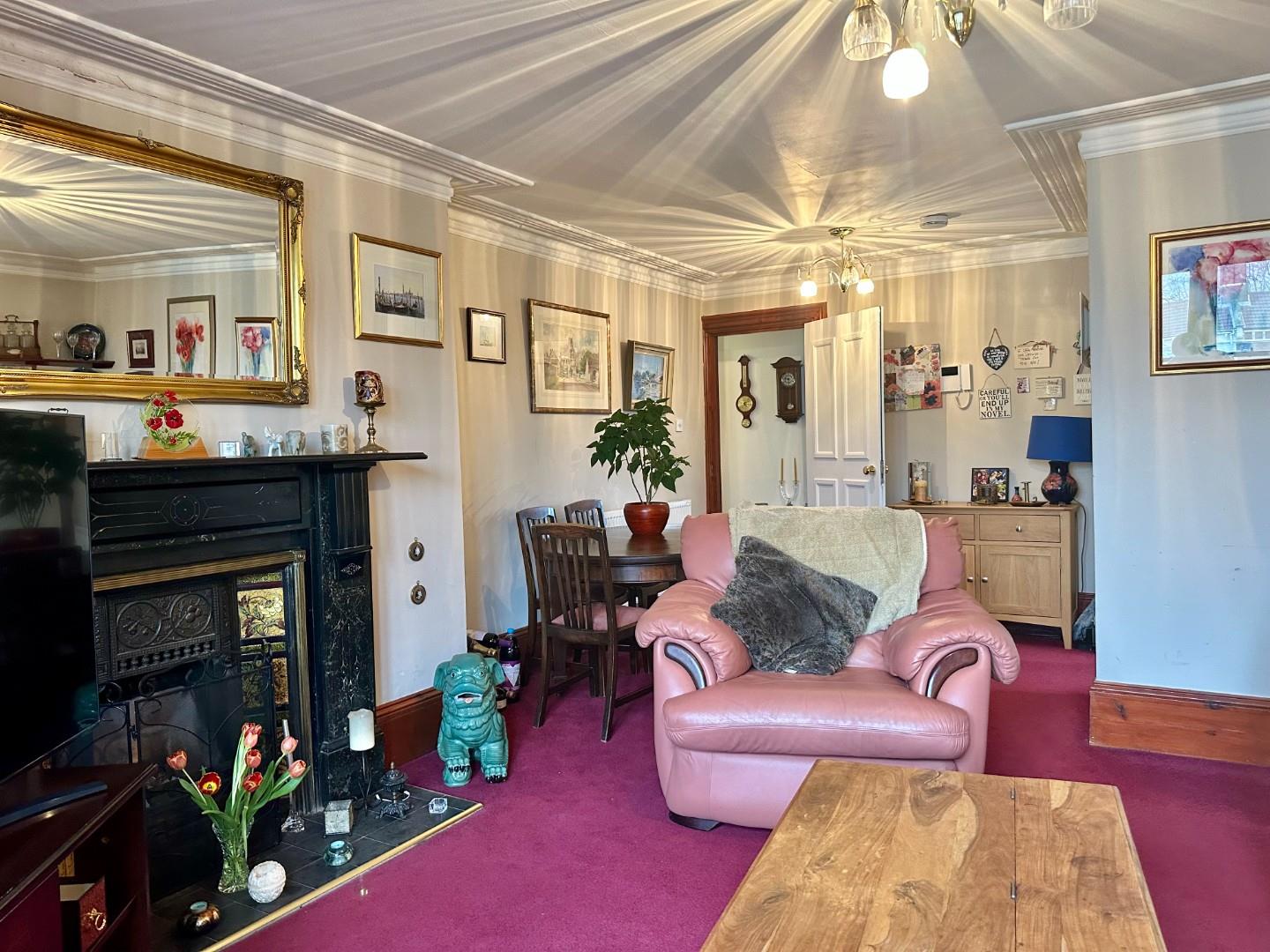 Leicester Parade, Barrack Road