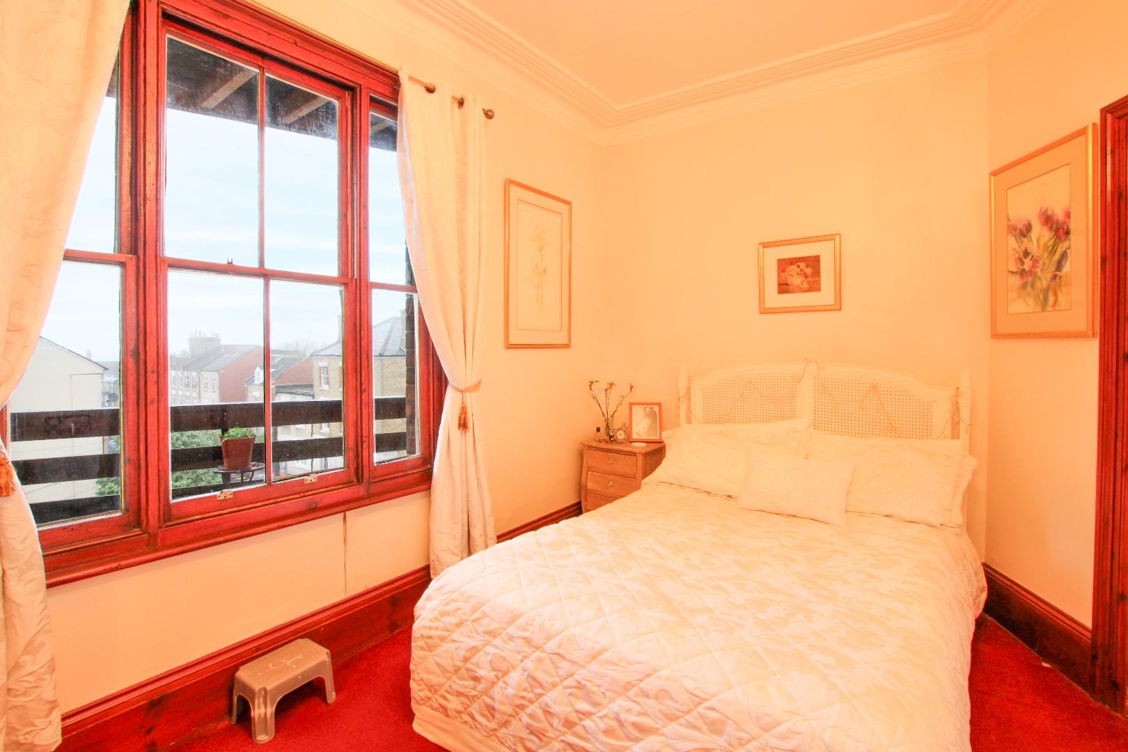 Leicester Parade, Barrack Road