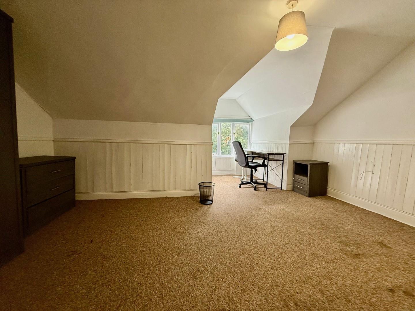 Semilong Road, Semilong