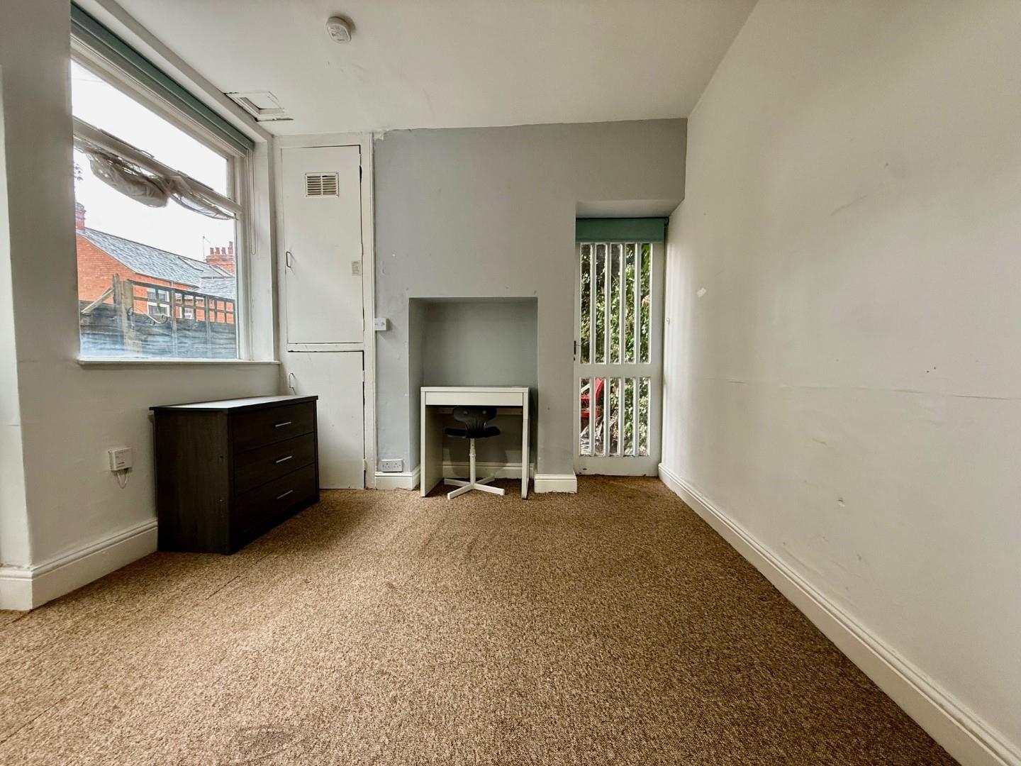 Semilong Road, Semilong