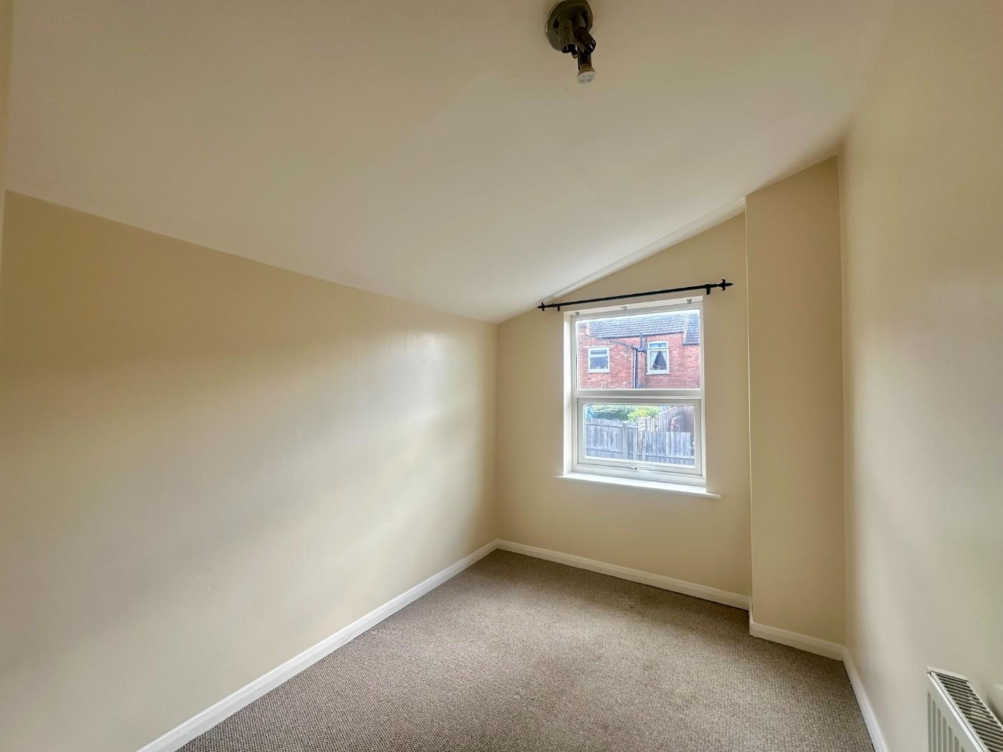 Lower Hester Street, Semilong