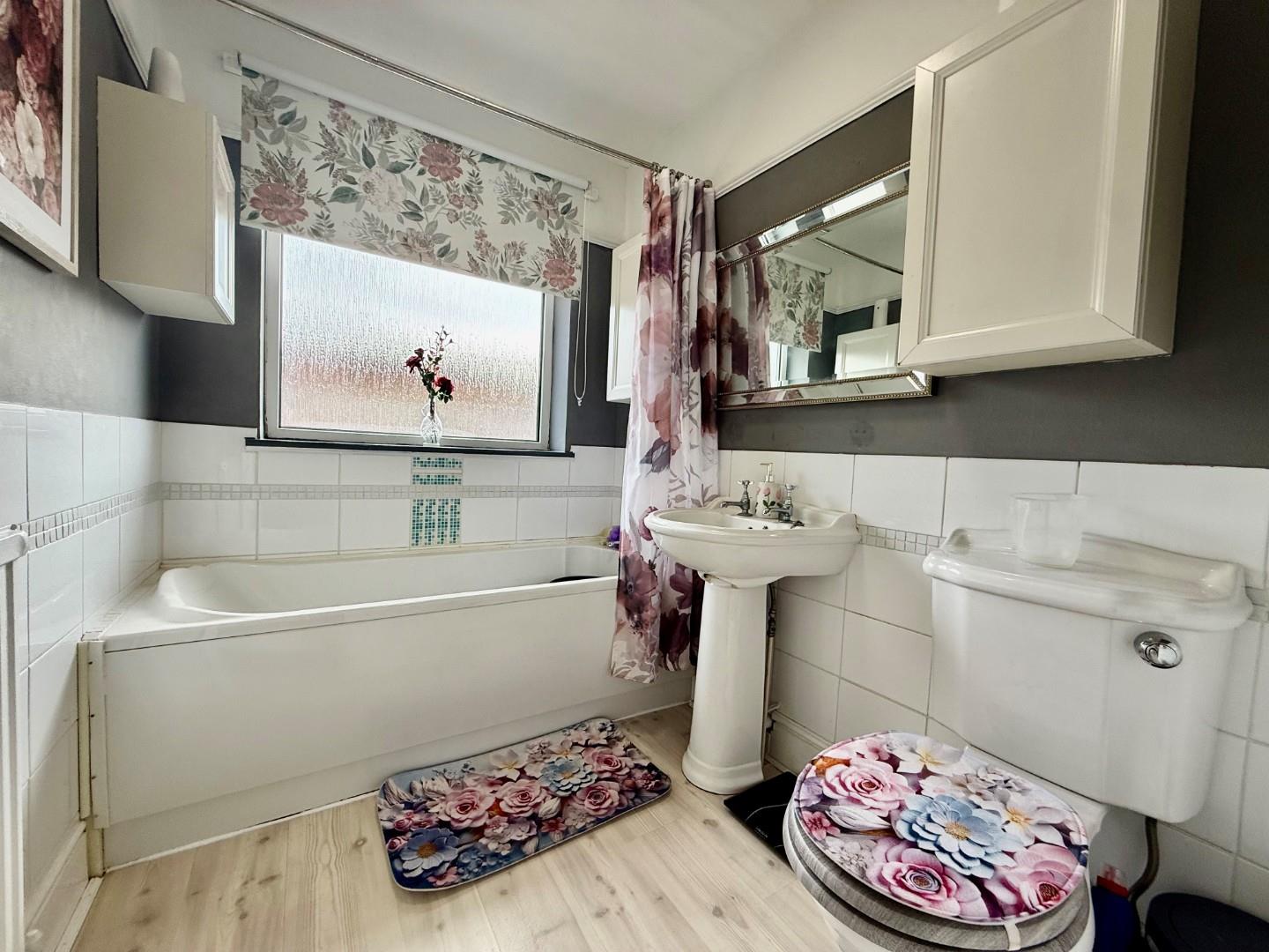 Tiverton Avenue, Kingsthorpe