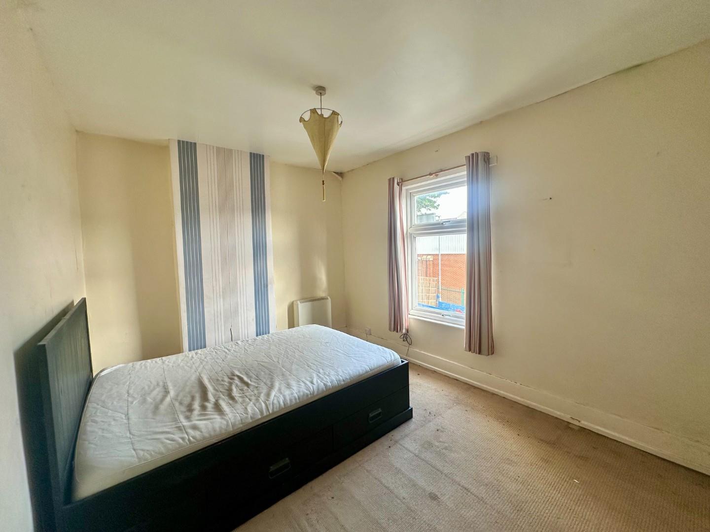 Lower Priory Street, Semilong