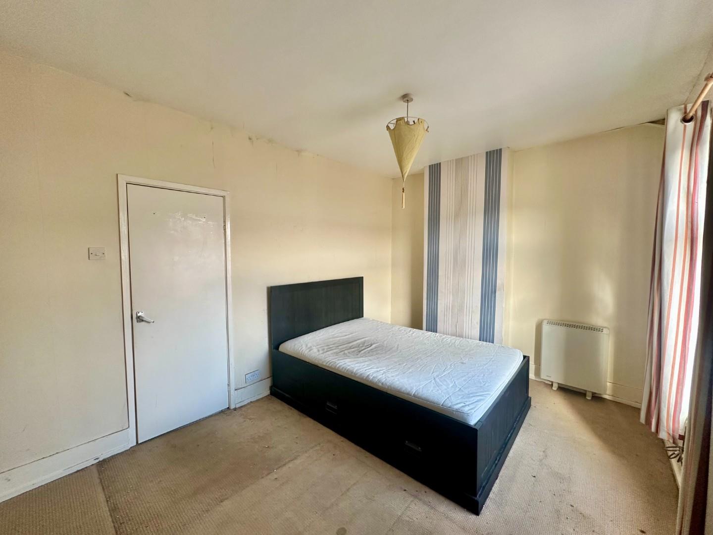 Lower Priory Street, Semilong