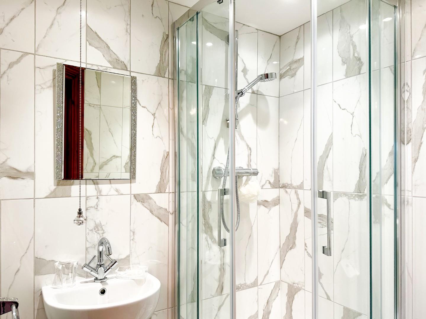 Leicester Parade, Barrack Road