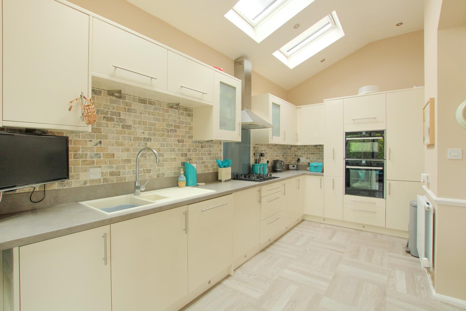 North Western Avenue, Kingsthorpe