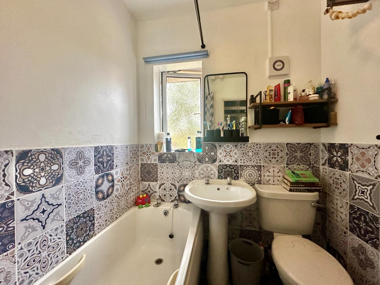 Kingsland Avenue, Kingsthorpe