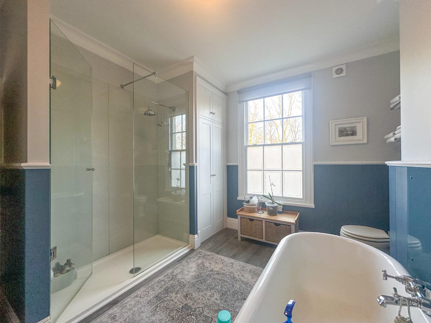 Langham Place, Barrack Road