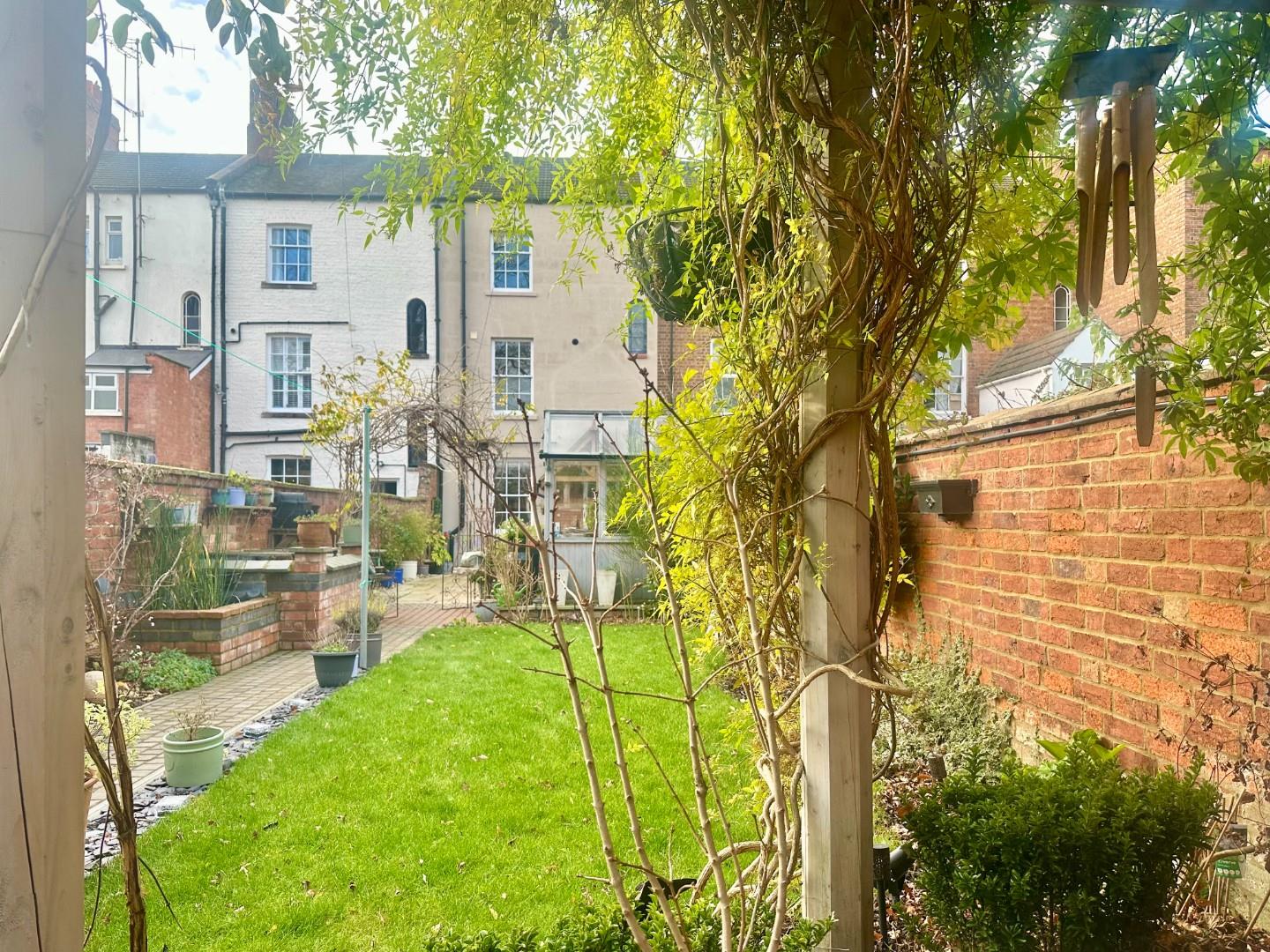 Langham Place, Barrack Road