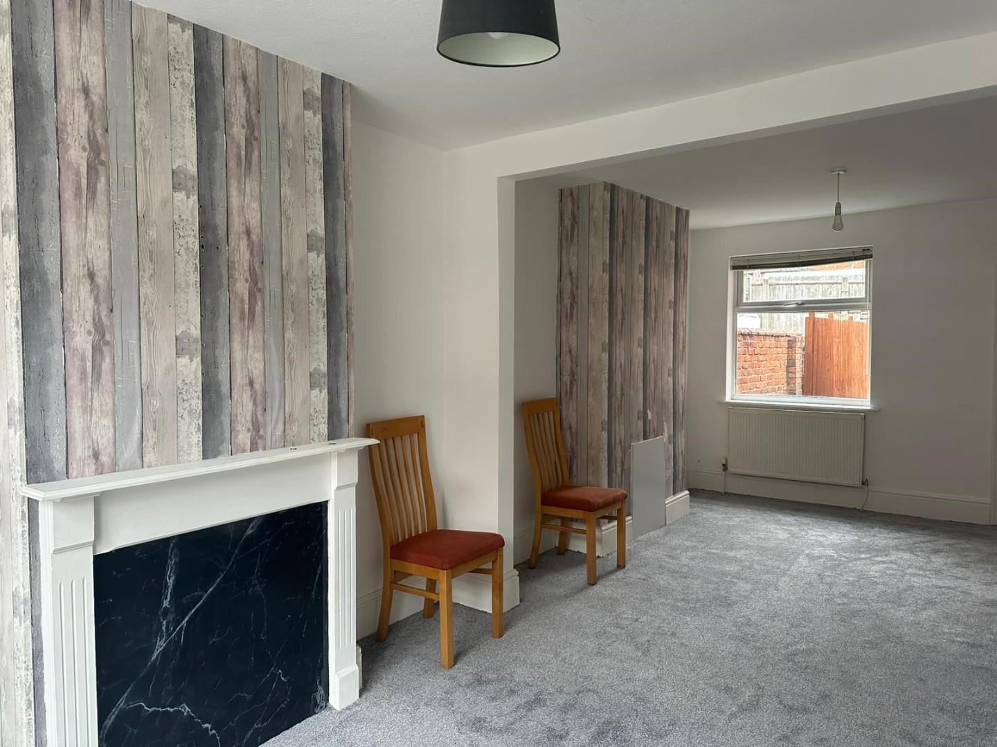 Lower Hester Street, Semilong