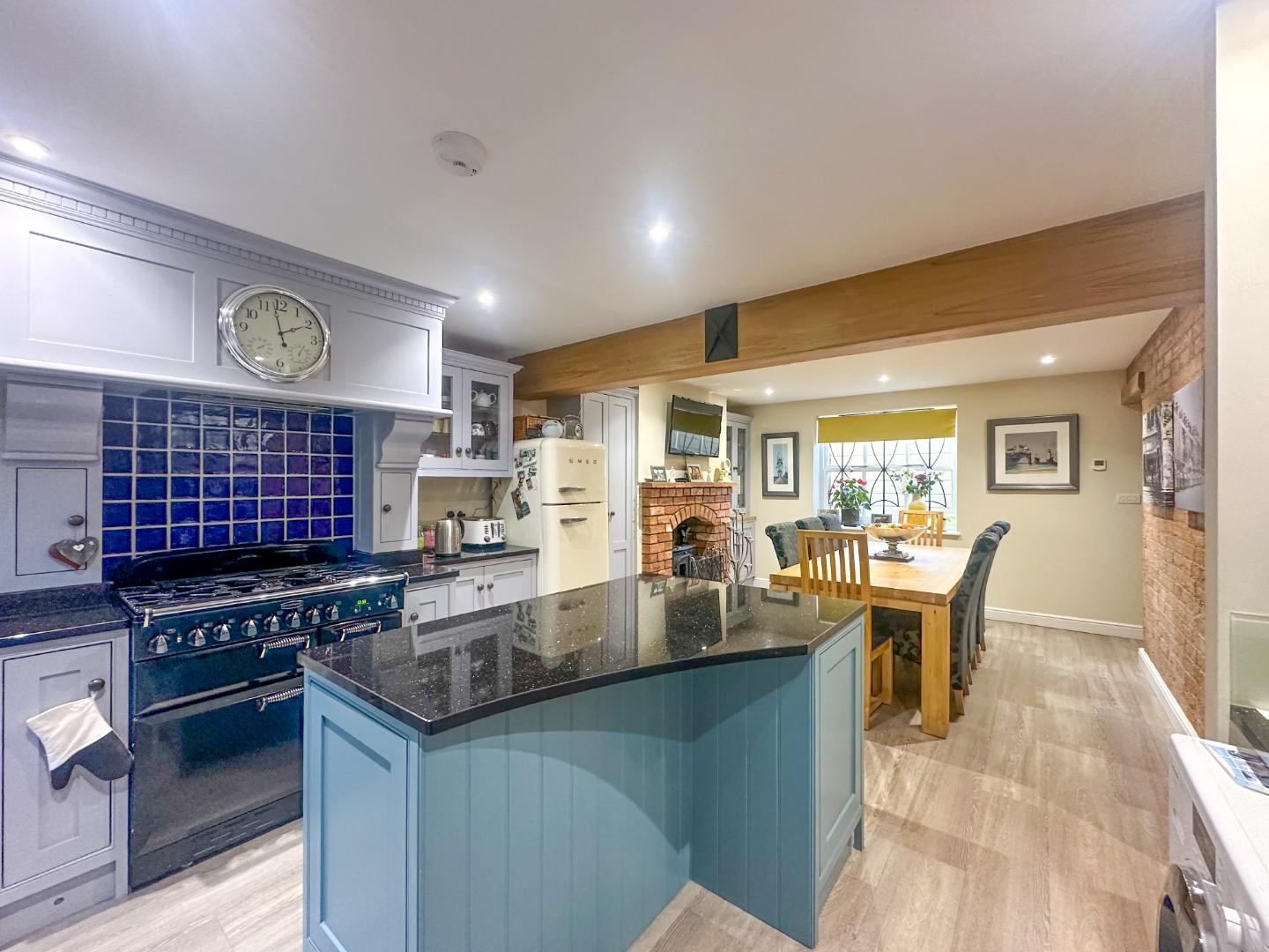 Langham Place, Barrack Road