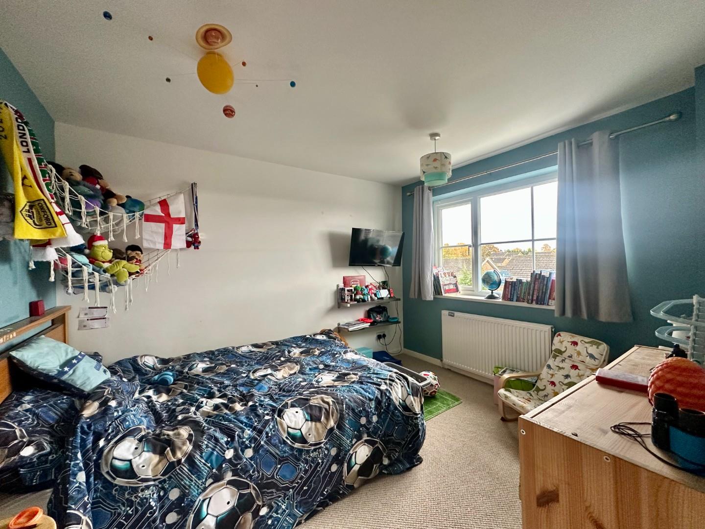 Obelisk Rise, Kingsthorpe