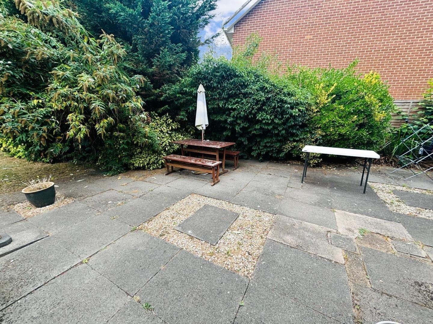 Squires Walk, Spinney Hill