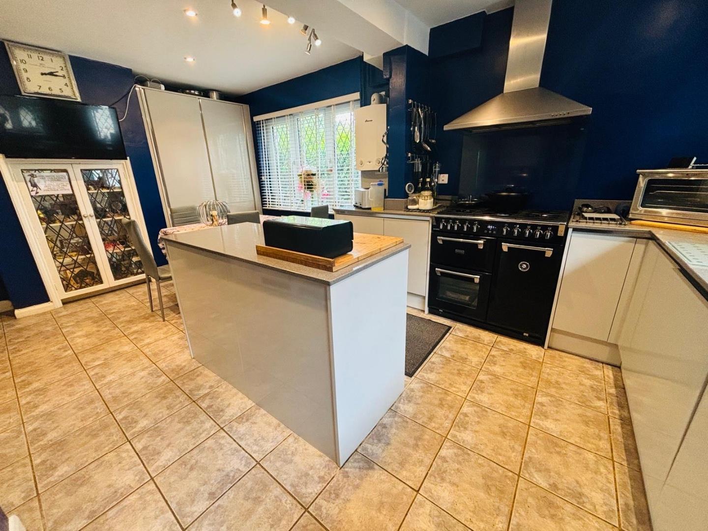 Kettering Road, Spinney Hill