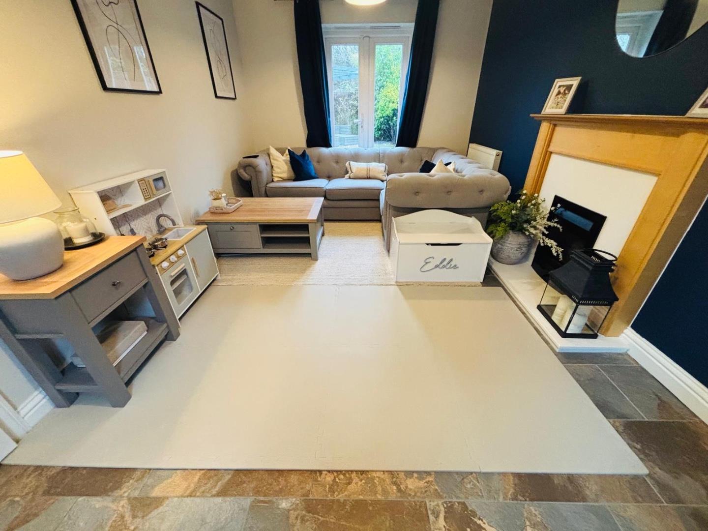 Howards Way, Moulton