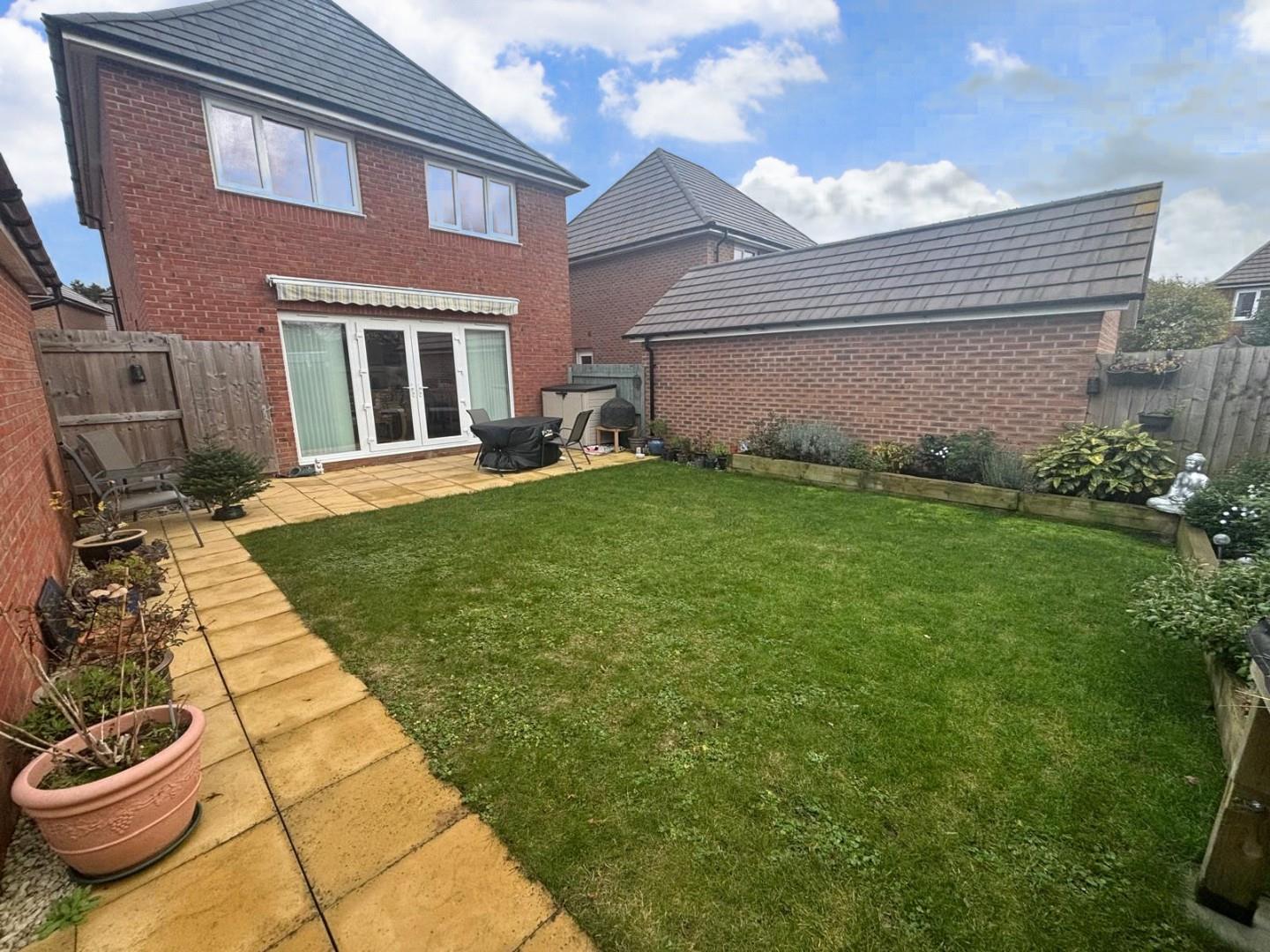 Goodwood Avenue, Parklands