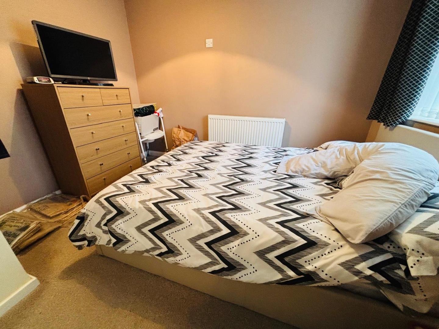 Thruxton Drive, Parklands