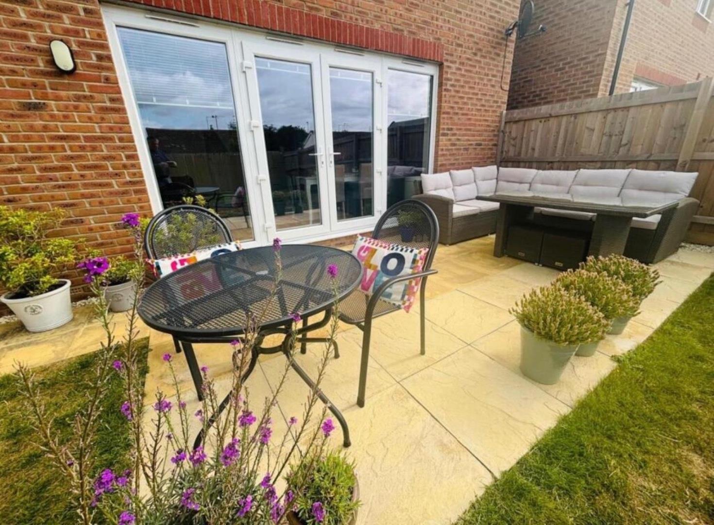 Devon Way, Parklands