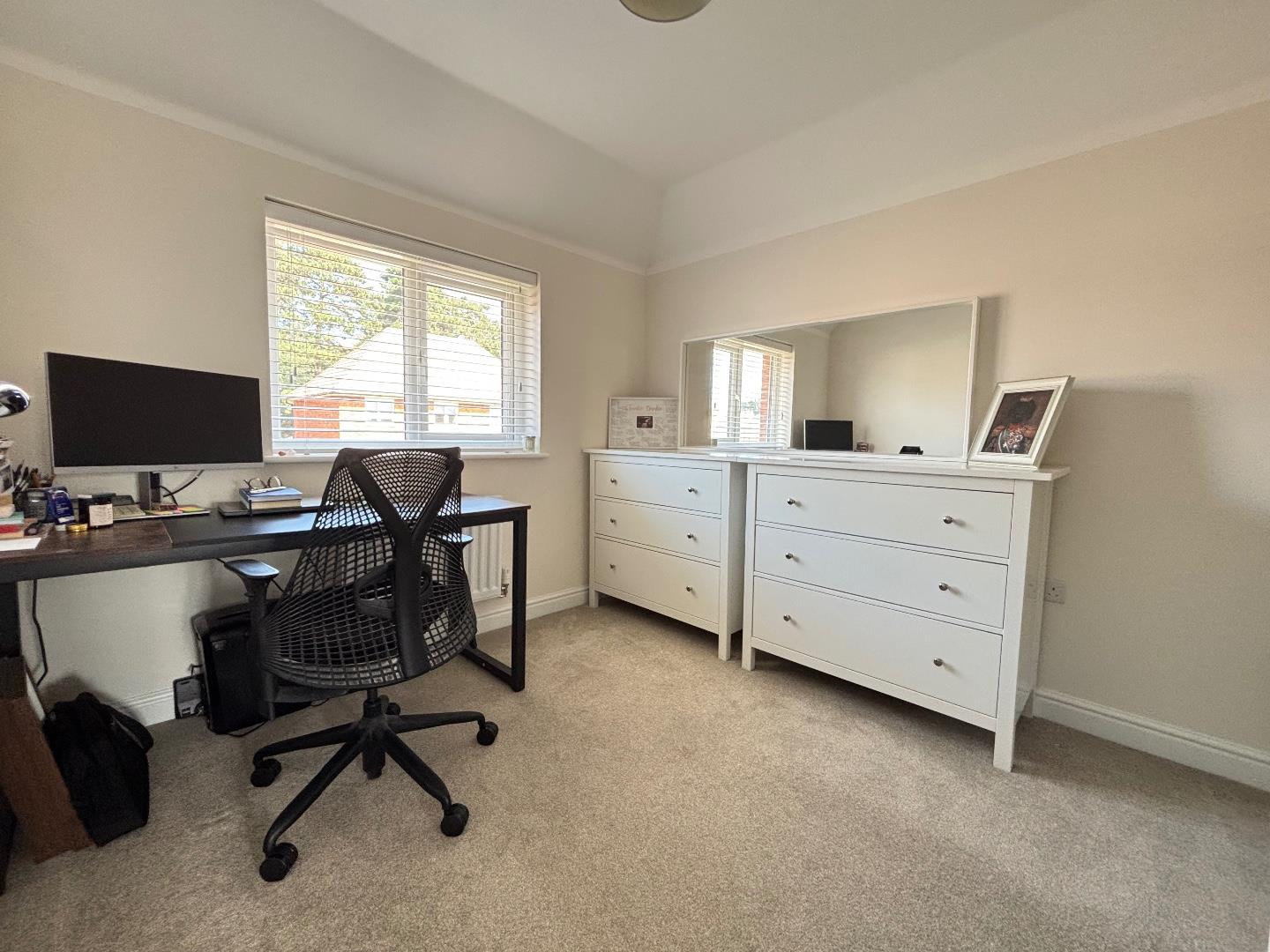 Devon Way, Parklands