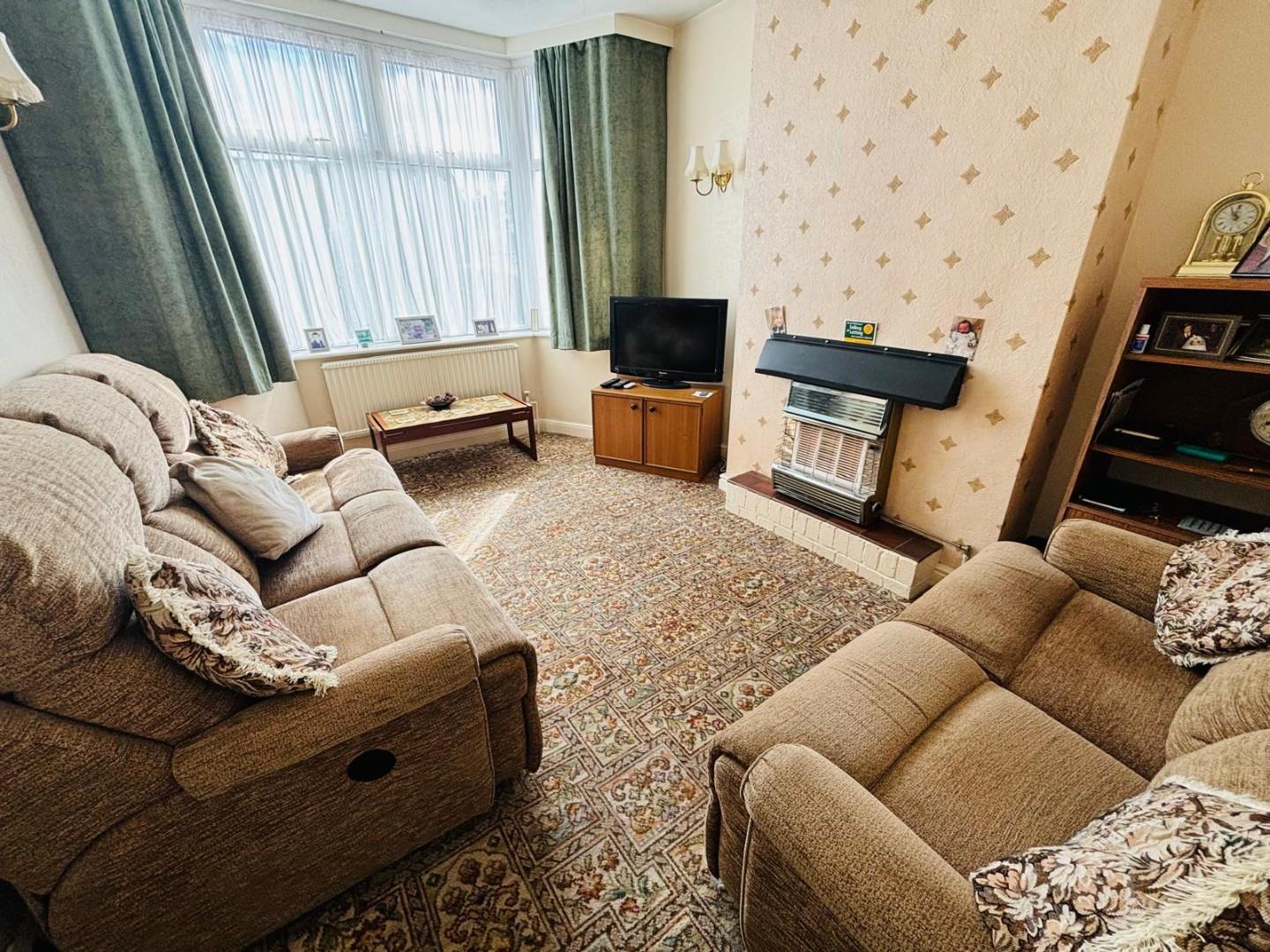 Northampton Lane South, Northampton