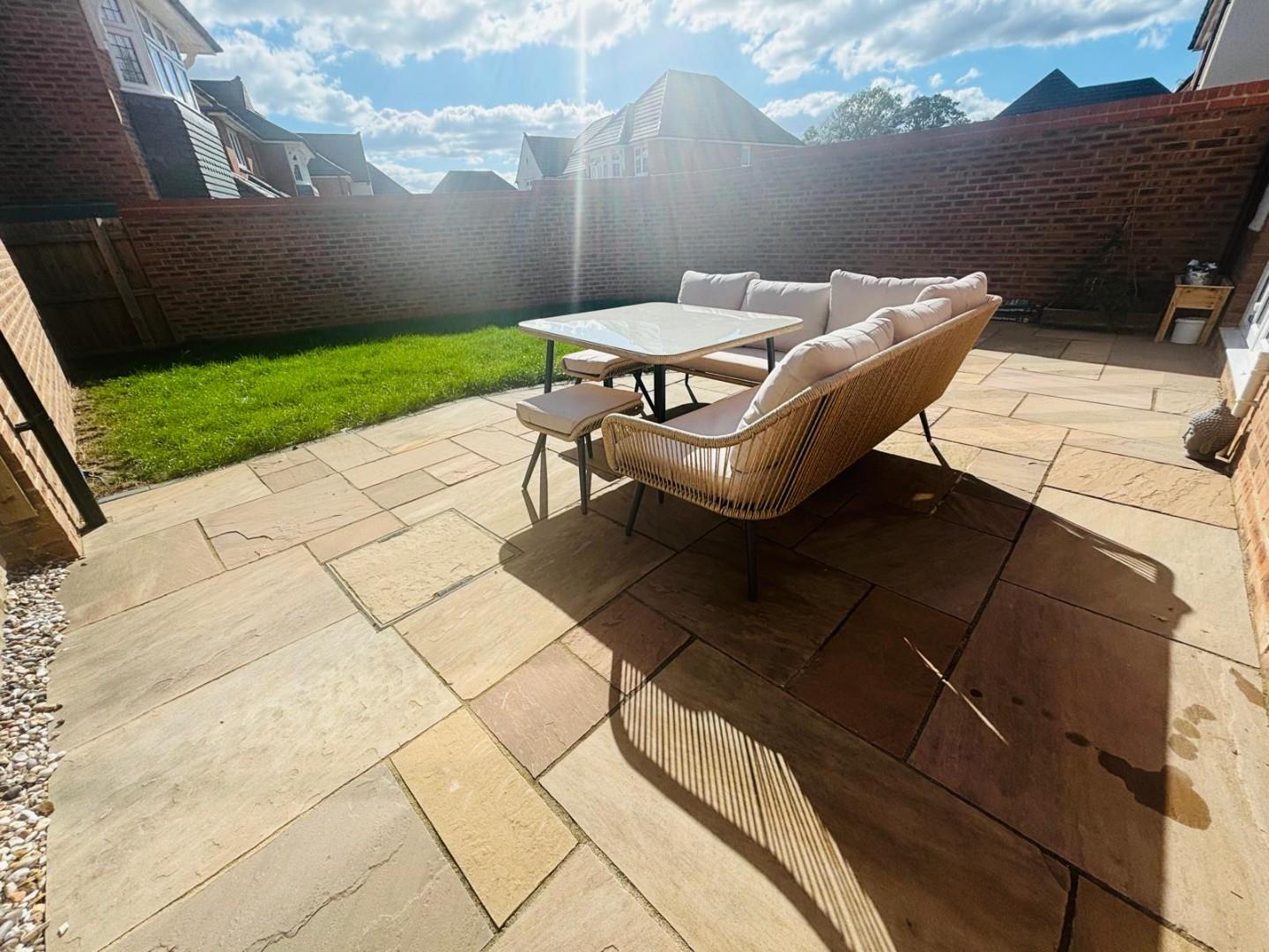 Goodwood Avenue, Parklands