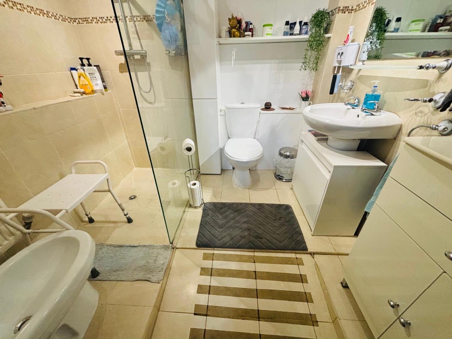 Kettering Road, Spinney Hill