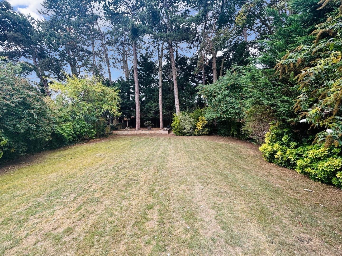 Squires Walk, Spinney Hill