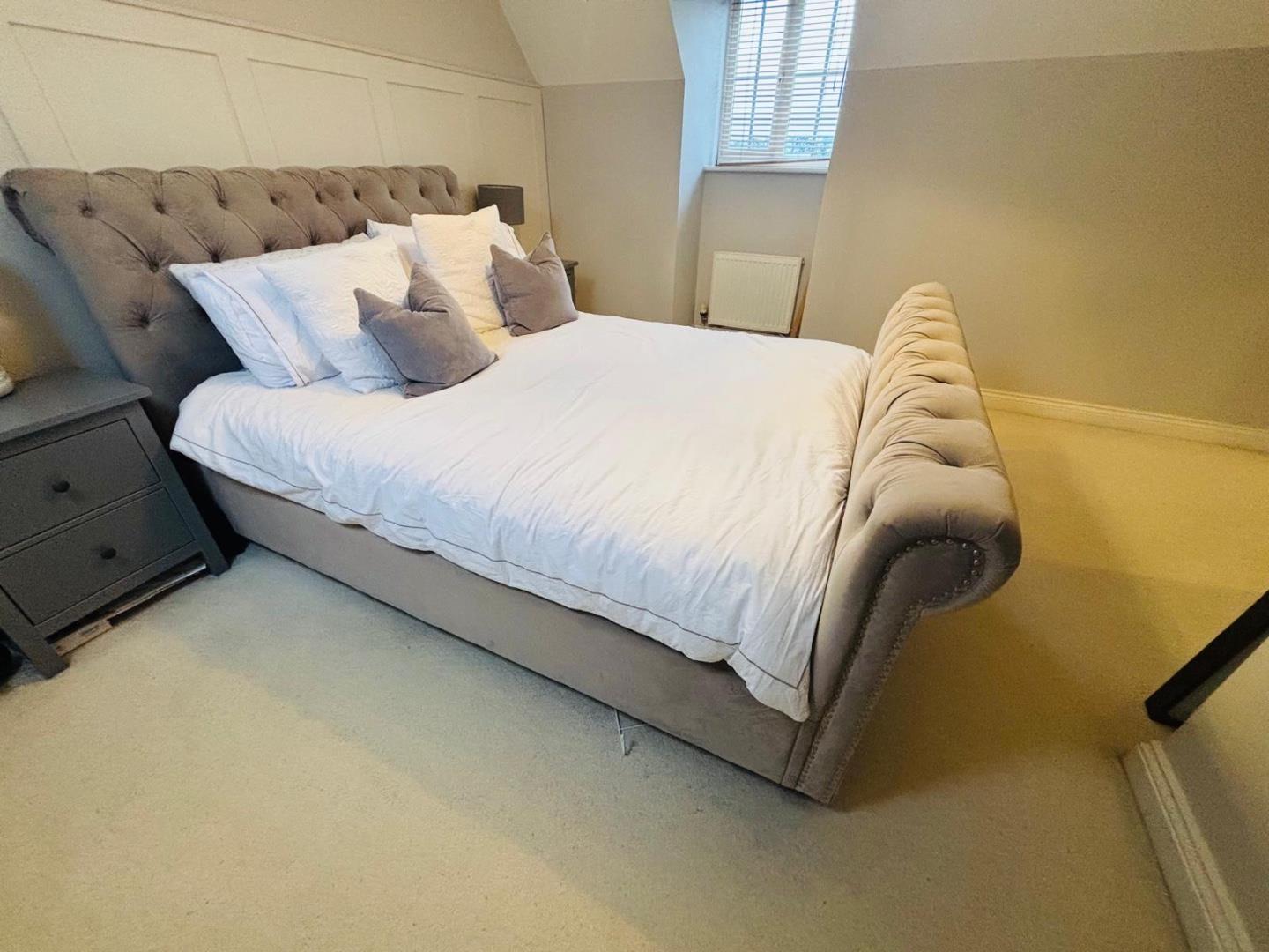 Howards Way, Moulton