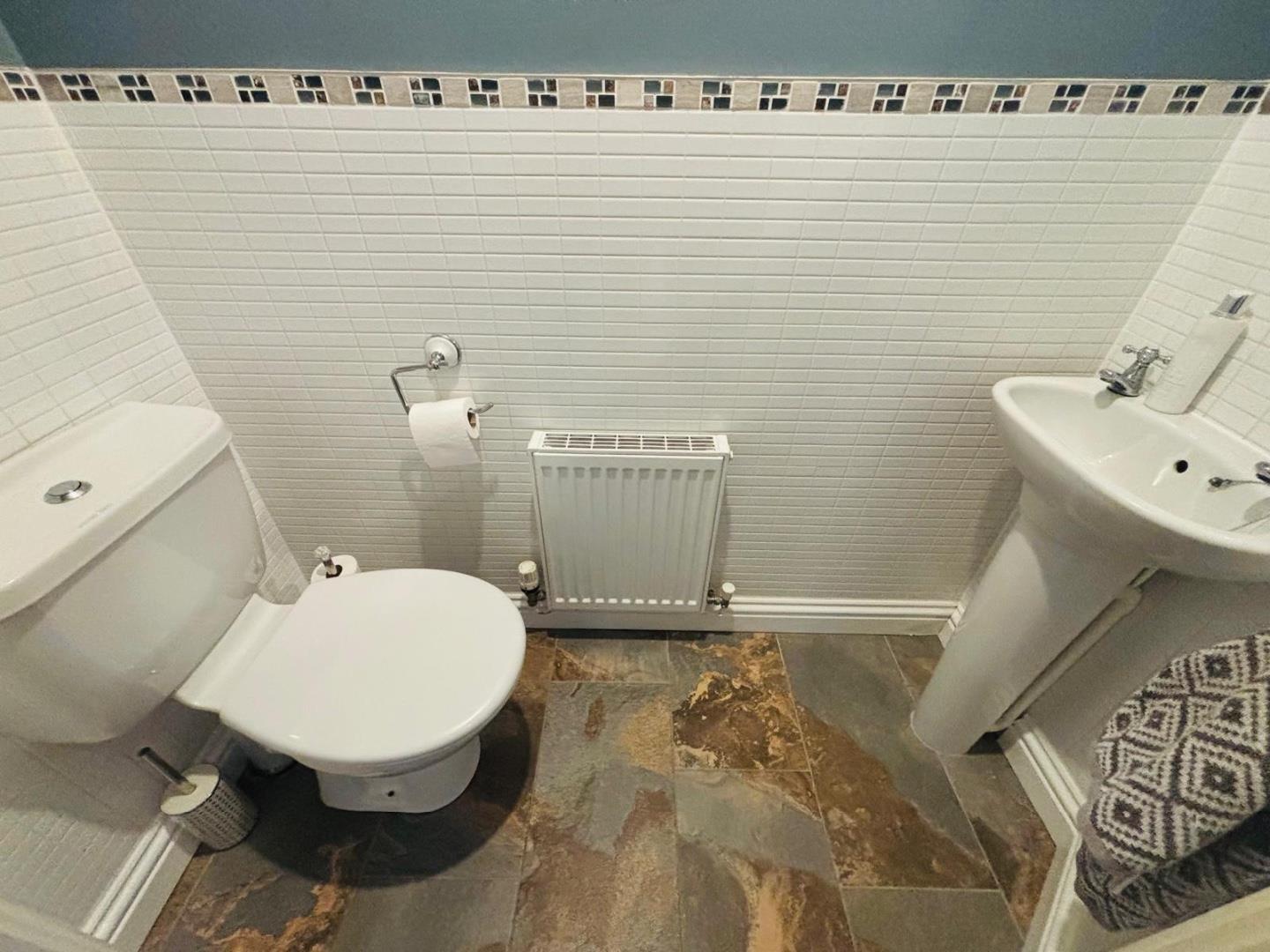 Howards Way, Moulton