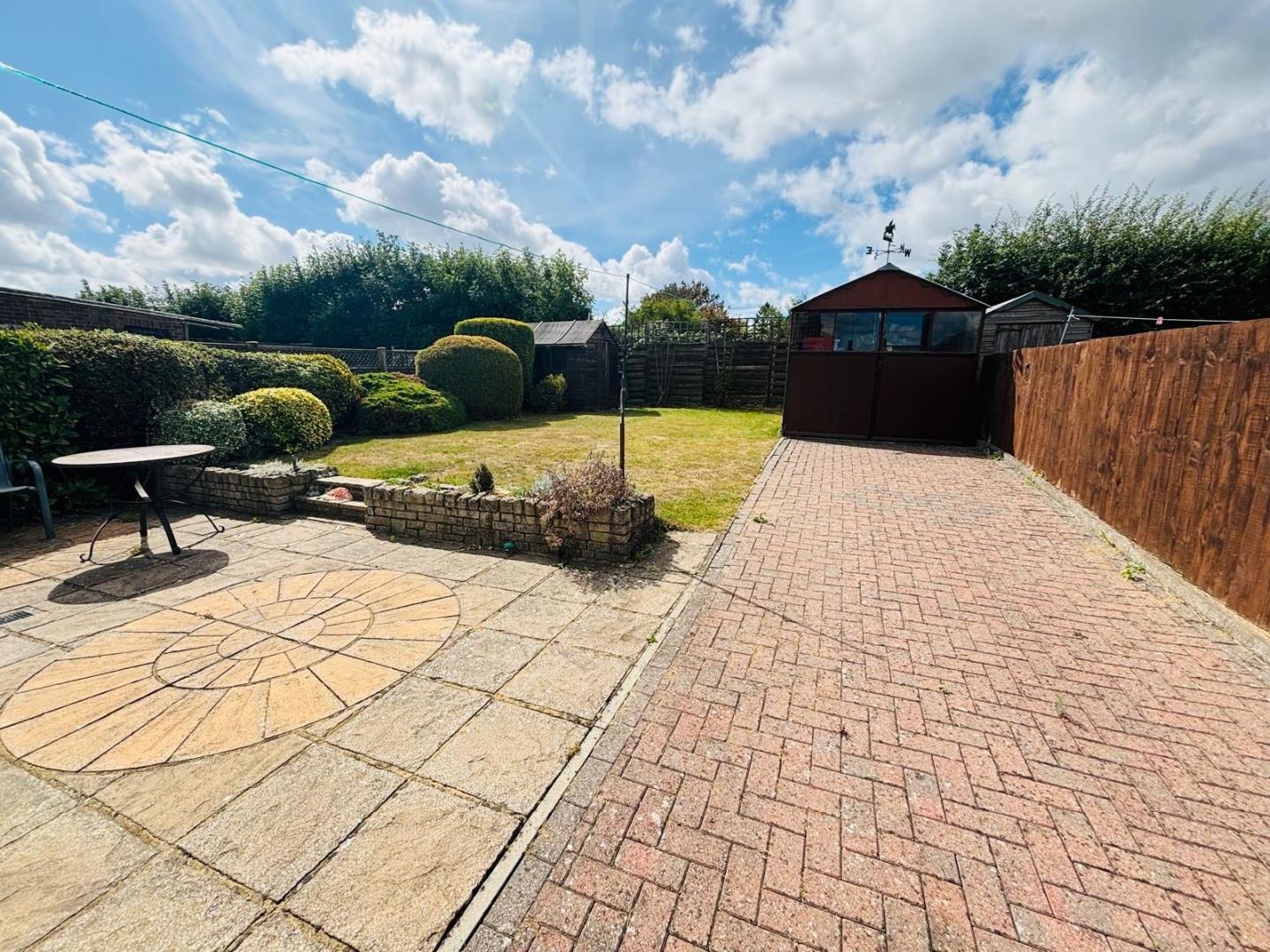 Spinney Hill Crescent, Parklands