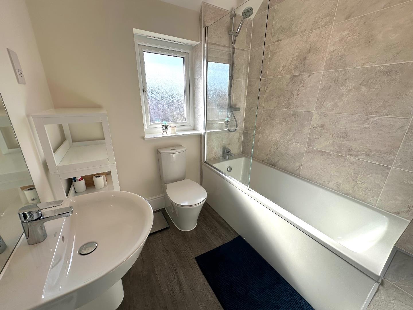 Goodwood Avenue, Parklands