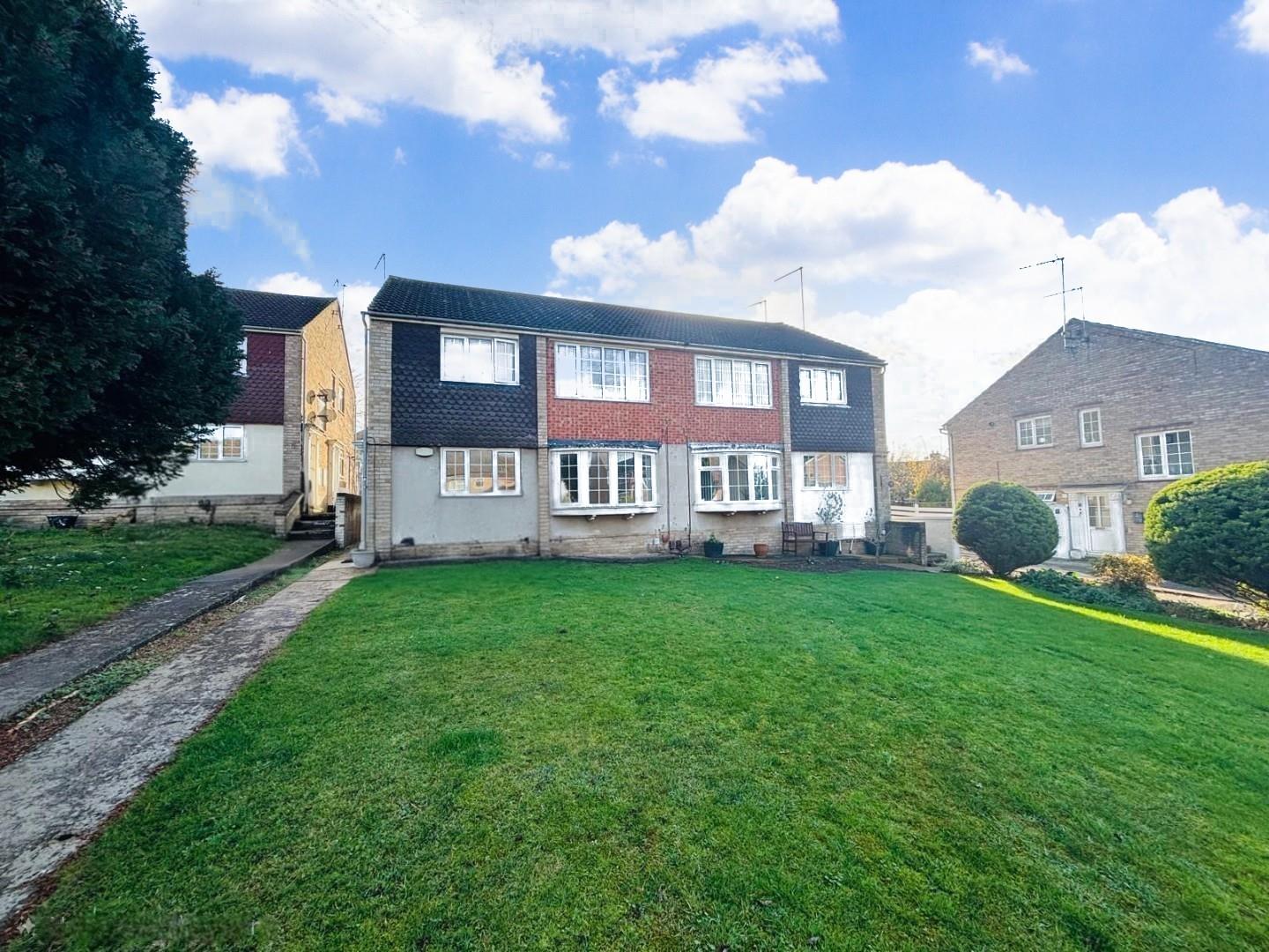 Spinney Hill Road, Spinney Hill