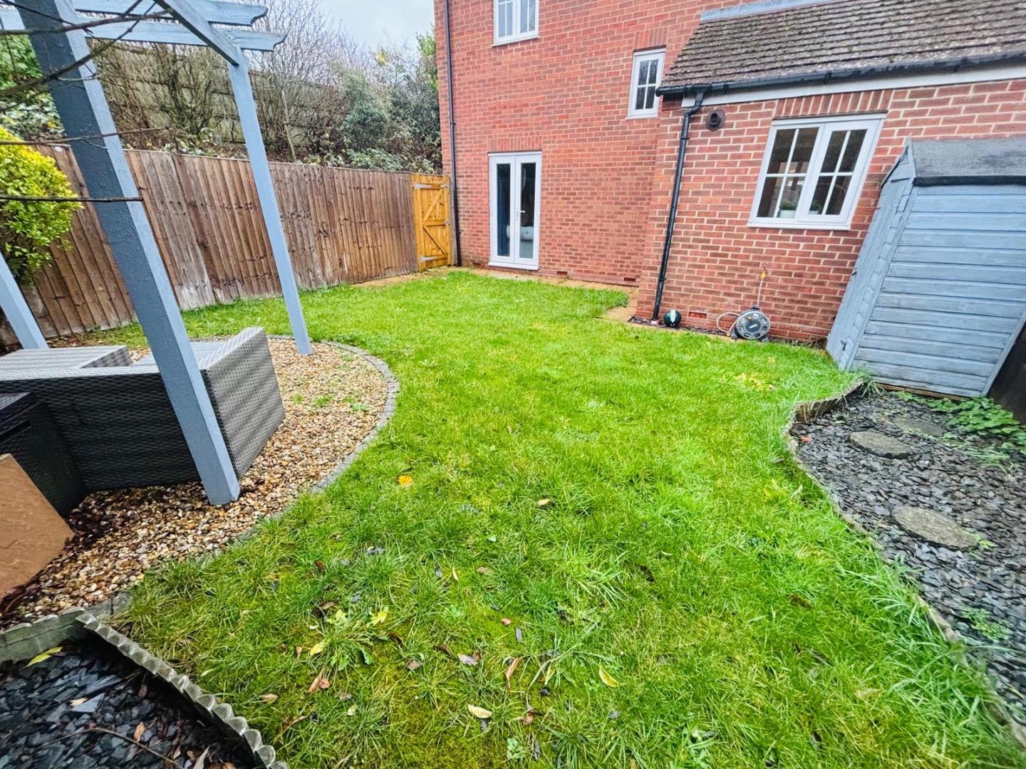 Howards Way, Moulton