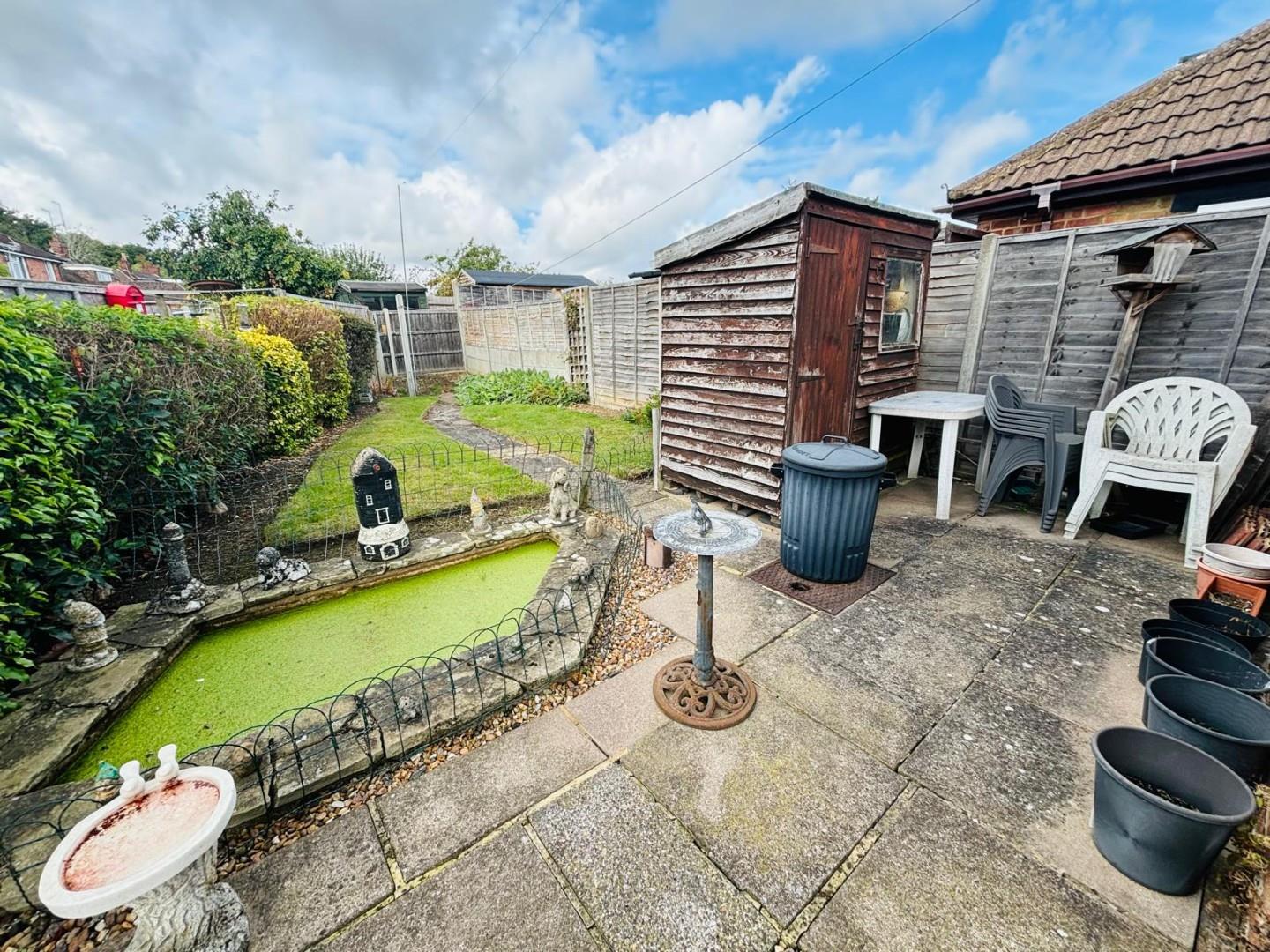 Northampton Lane South, Northampton