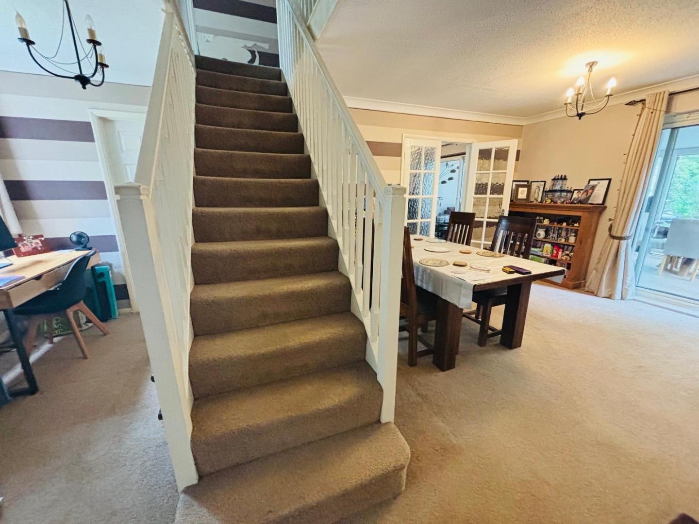 Squires Walk, Spinney Hill