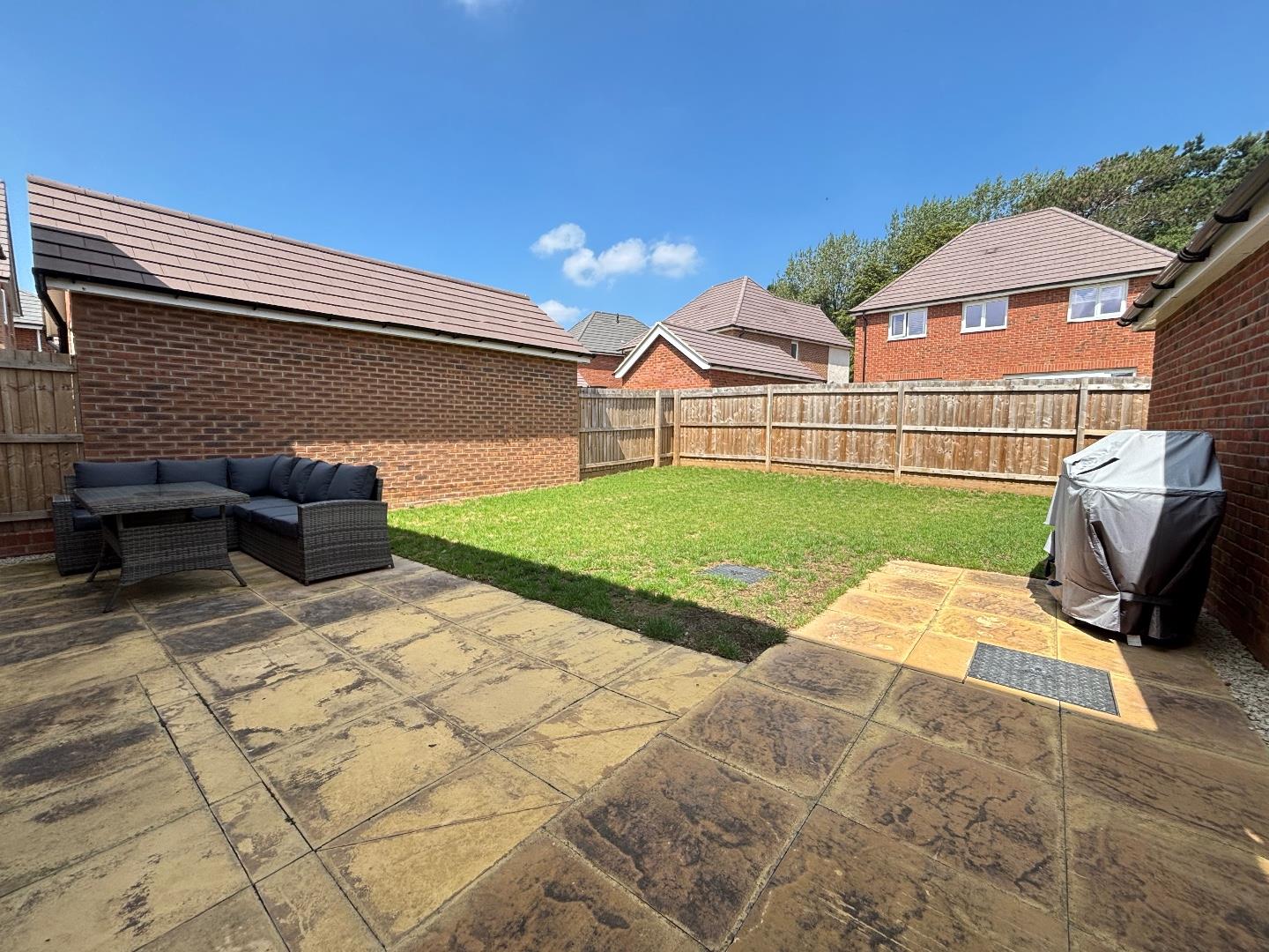 Devon Way, Parklands