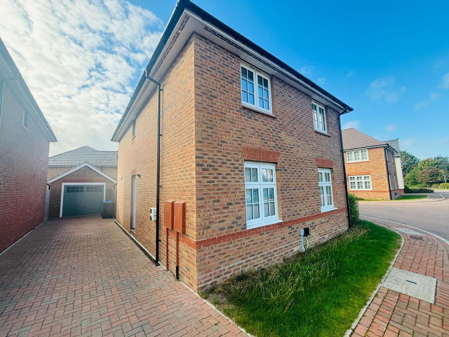 Goodwood Avenue, Parklands