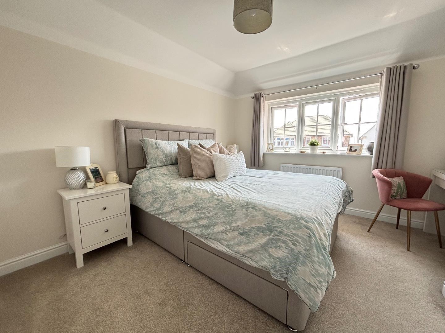 Devon Way, Parklands