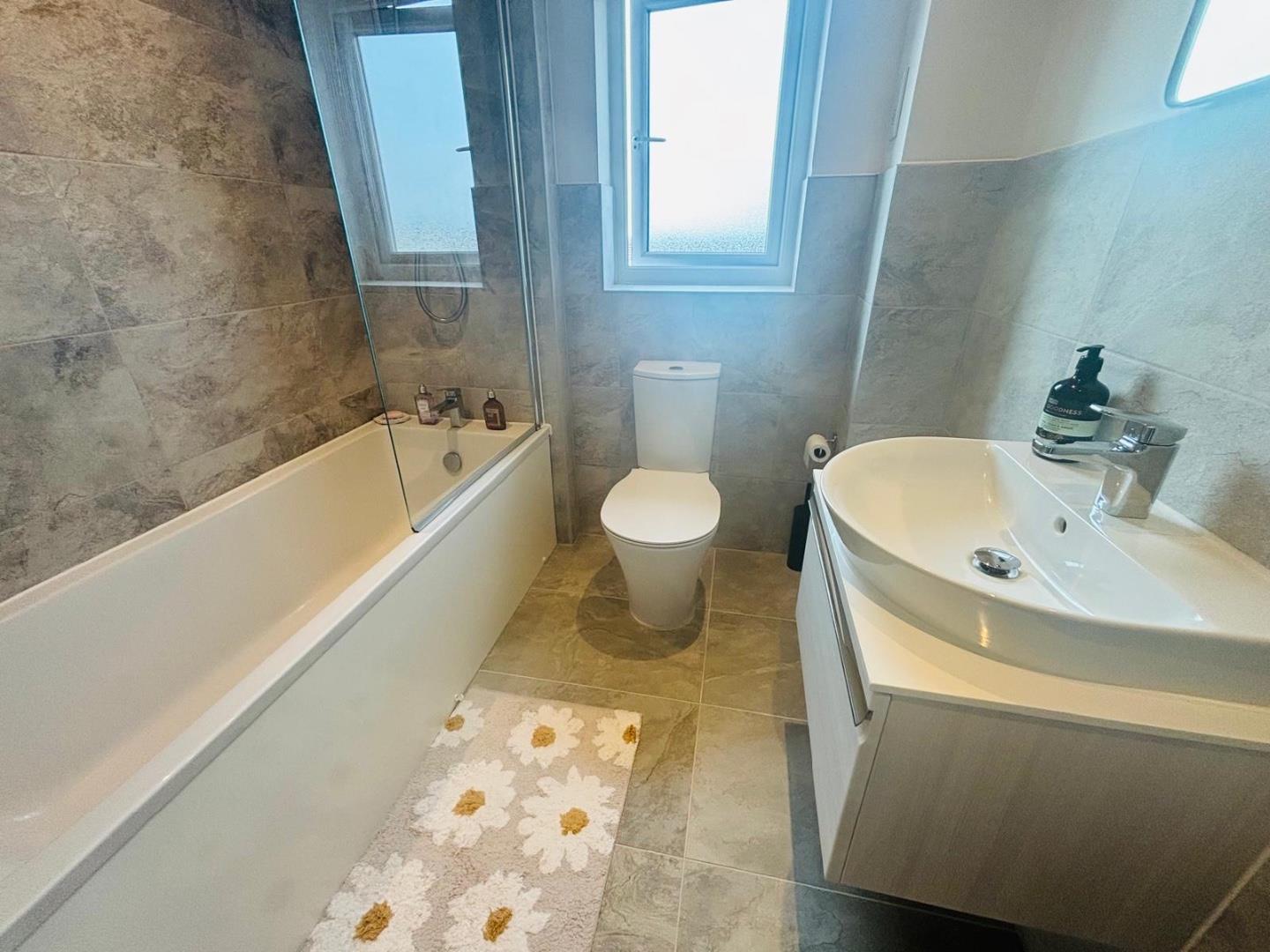 Devon Way, Parklands