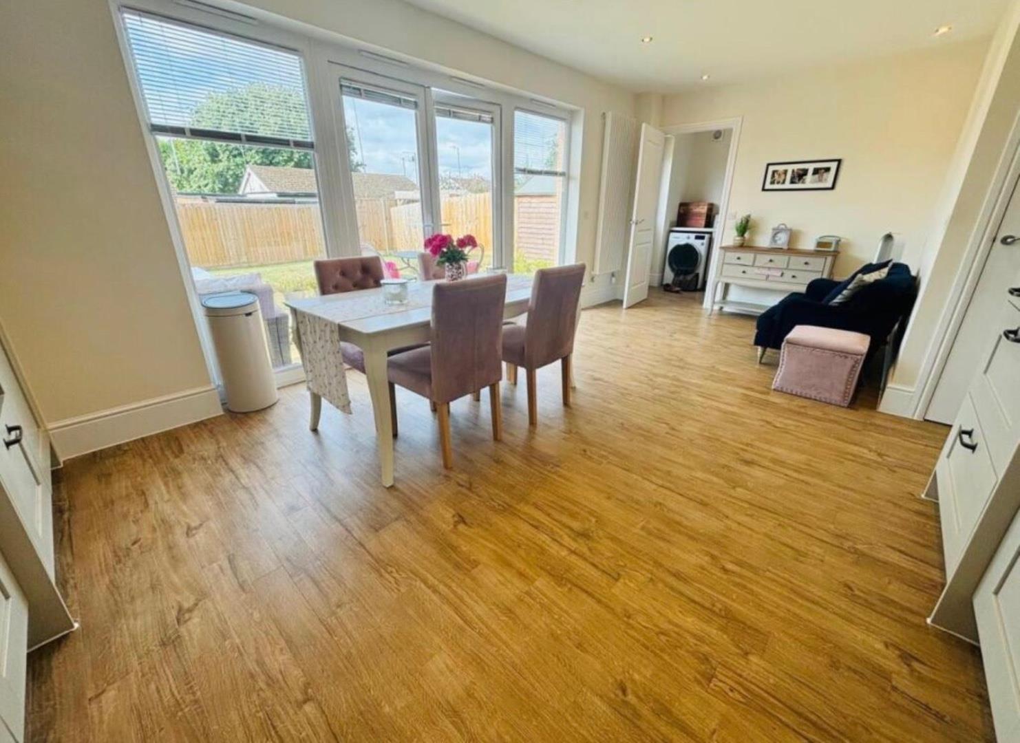 Devon Way, Parklands