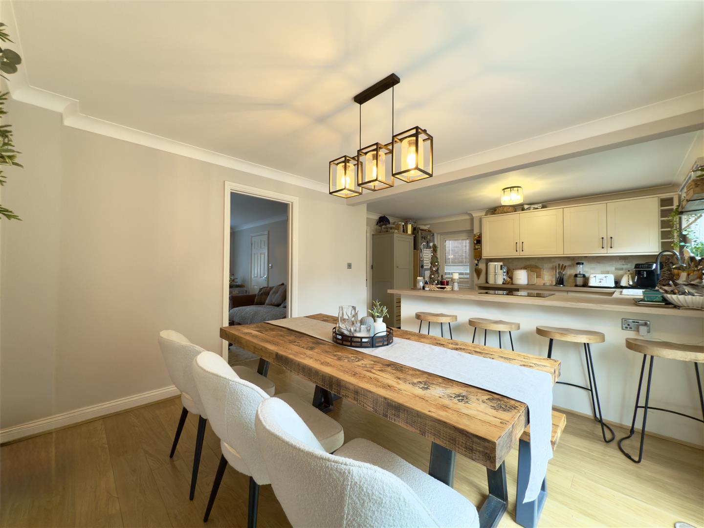 Excelsior Gardens, Duston