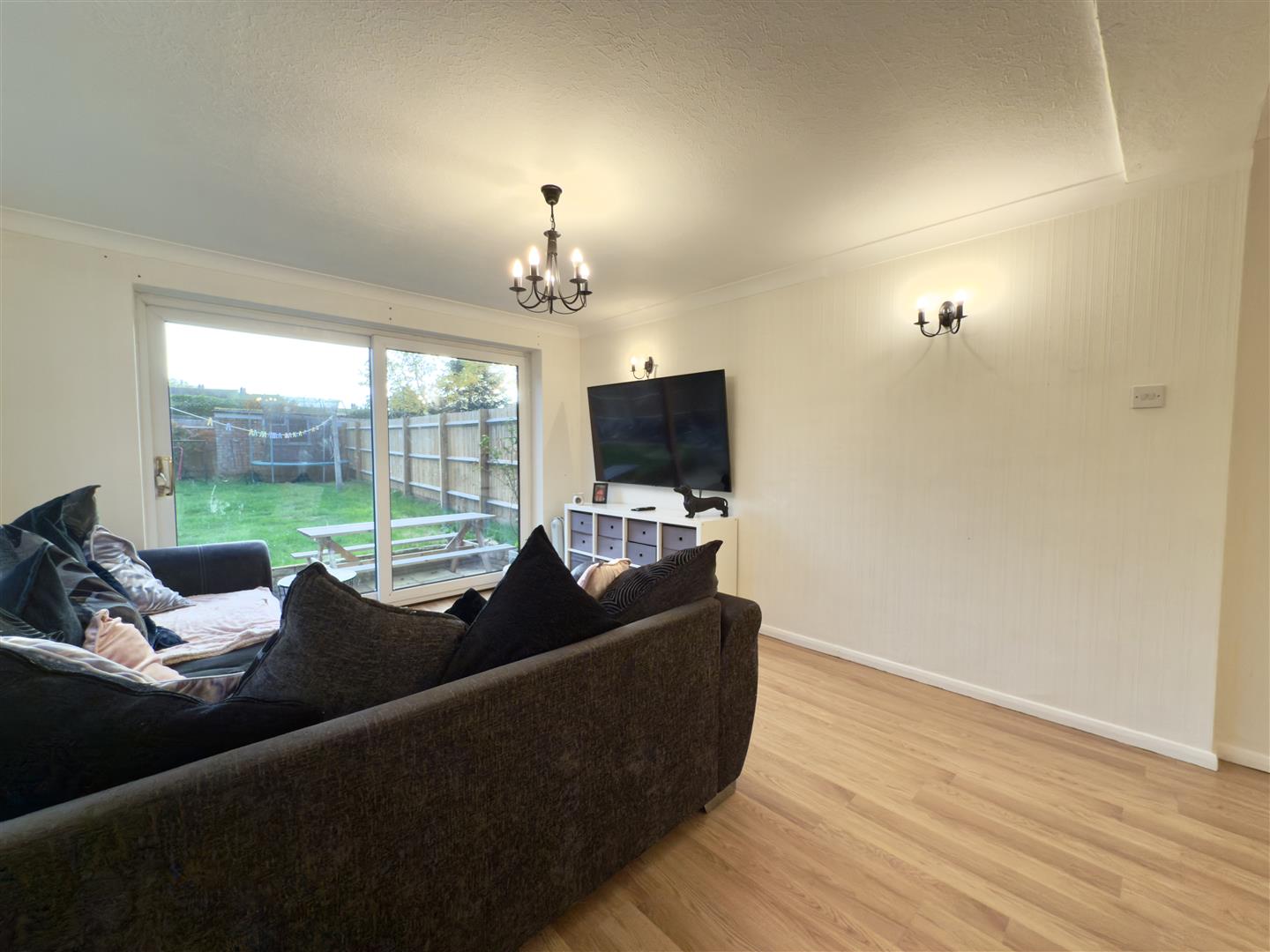 Harlestone Road, Duston