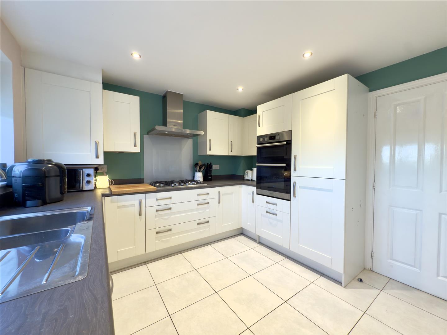 Larbourne Park Road, Flore