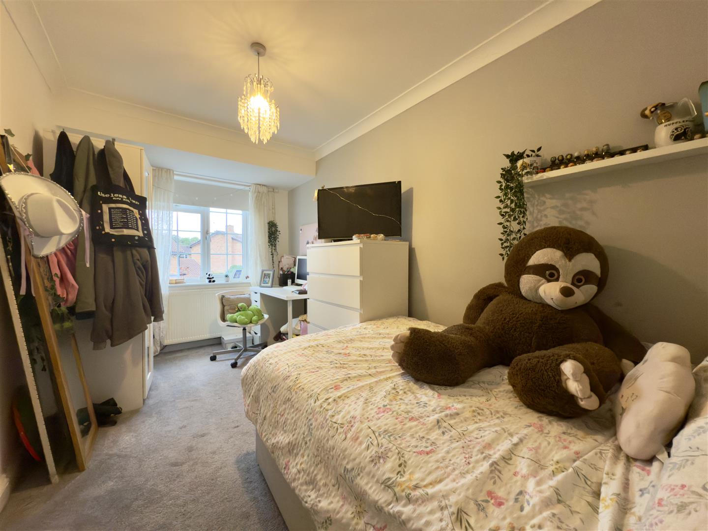 Knighton Close, Duston