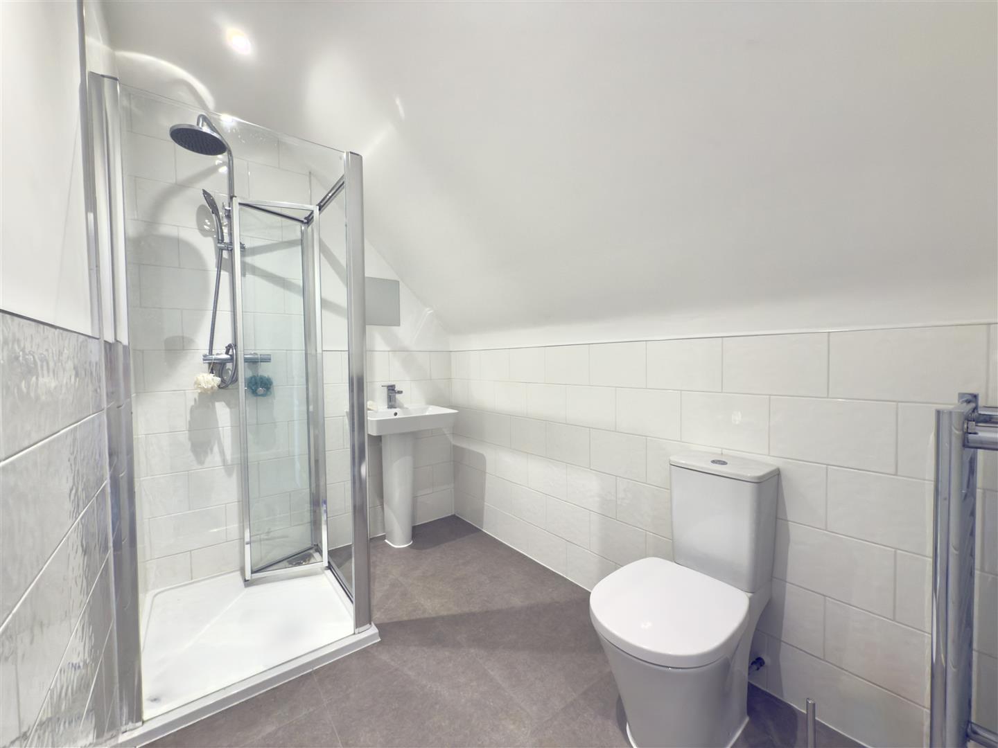 Grand Union Way, Weedon